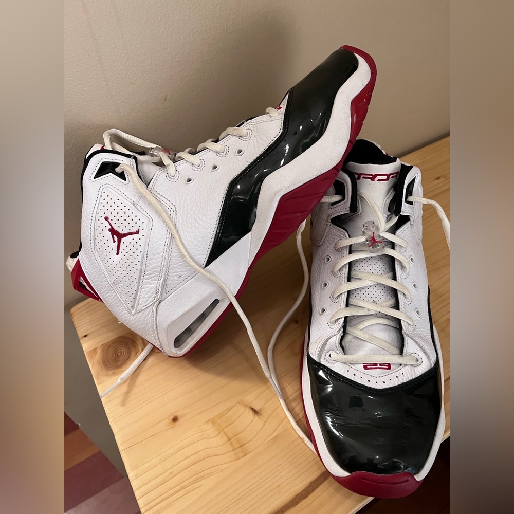 Jordan B'Loyal Loyal White Red Black Men’s Size 10.5